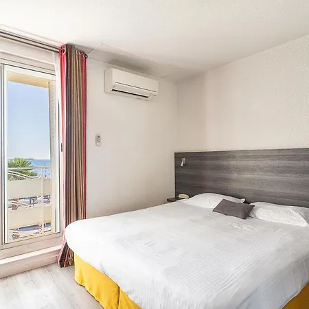 Hotel De La Baie 3*