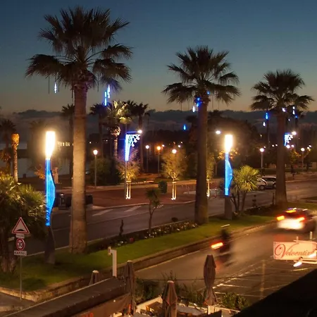 Hotel De La Baie Bandol