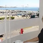 Hotel De La Baie 3*