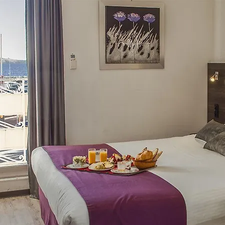 Hotel De La Baie 3*