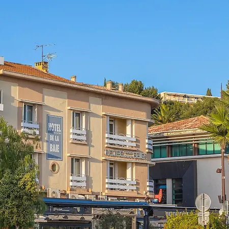 Hotel De La Baie 3*