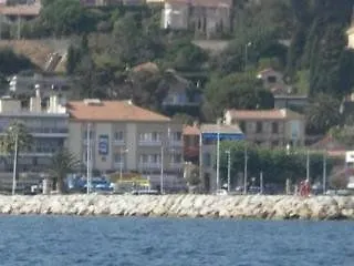 Ξενοδοχείο De La Baie