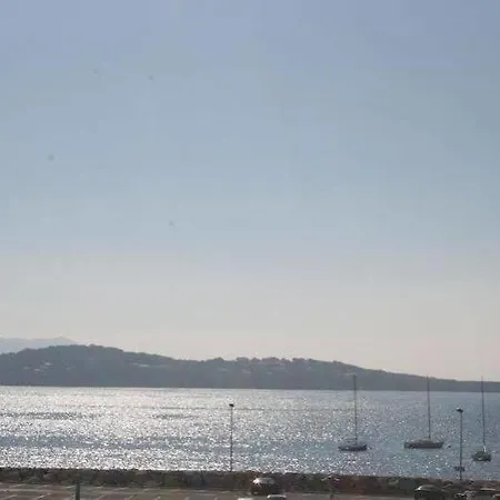 De La Baie 3*